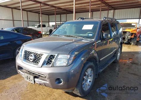 2010 Nissan Pathfinder Le из США, поврежденный, VIN 5N1AR1NN5AC610413
